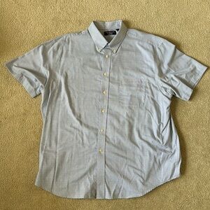 Roundtree & Yorke Short Sleeve Button Down Shirt